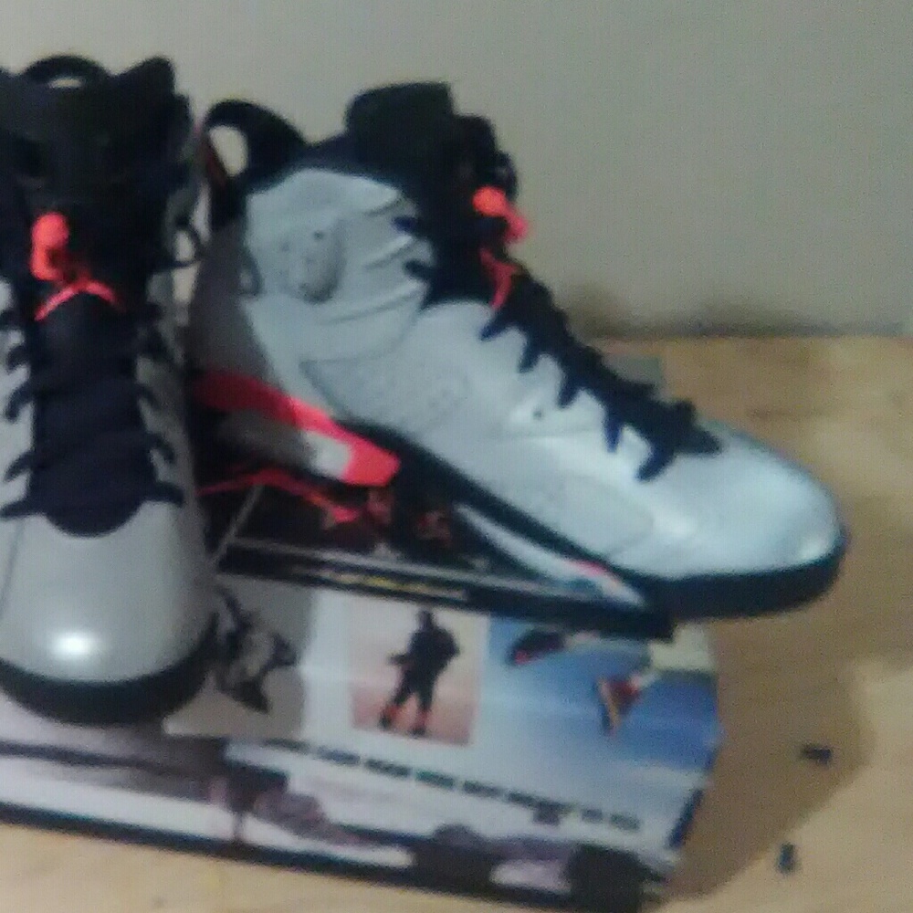 Retro 6's - Picture 2 of 4